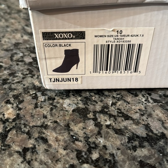 XOXO black booties NIB 10 - Picture 9 of 11